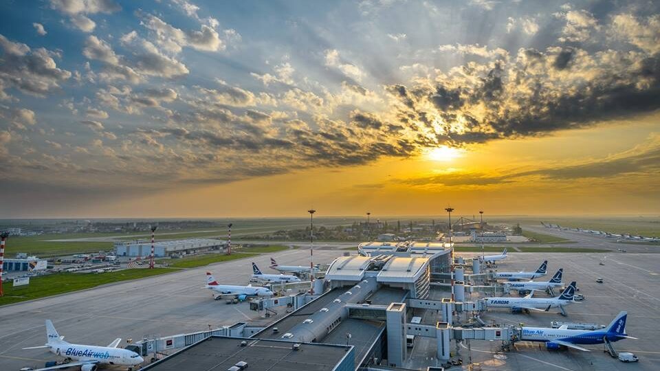 Autogara modernă, la Otopeni: Pasagerii Aeroportului Henri Coandă, răsfățați