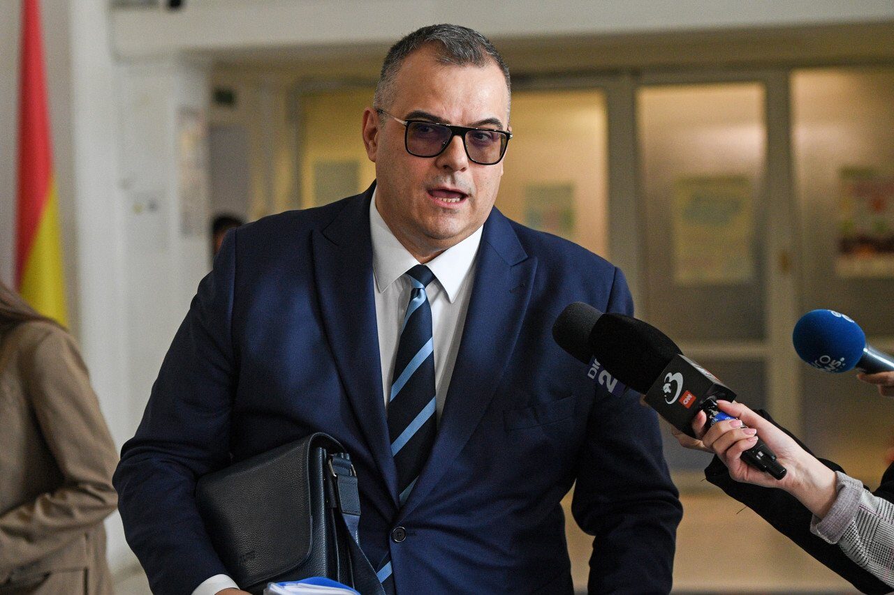 Președintele Nicușor Dan a respins nominalizarea lui Gill-Julien Grigore-Iacobici pentru funcția de procuror-șef adjunct al DIICOT, invocând lipsa de credibilitate Primarul General al Municipiului București, Nicușor Dan, a decis să nu îl numească pe Gill-Julien Grigore-Iacobici în funcția de procuror-șef adjunct al Direcției de Investigare a Infracțiunilor de Criminalitate Organizată și Terorism (DIICOT)