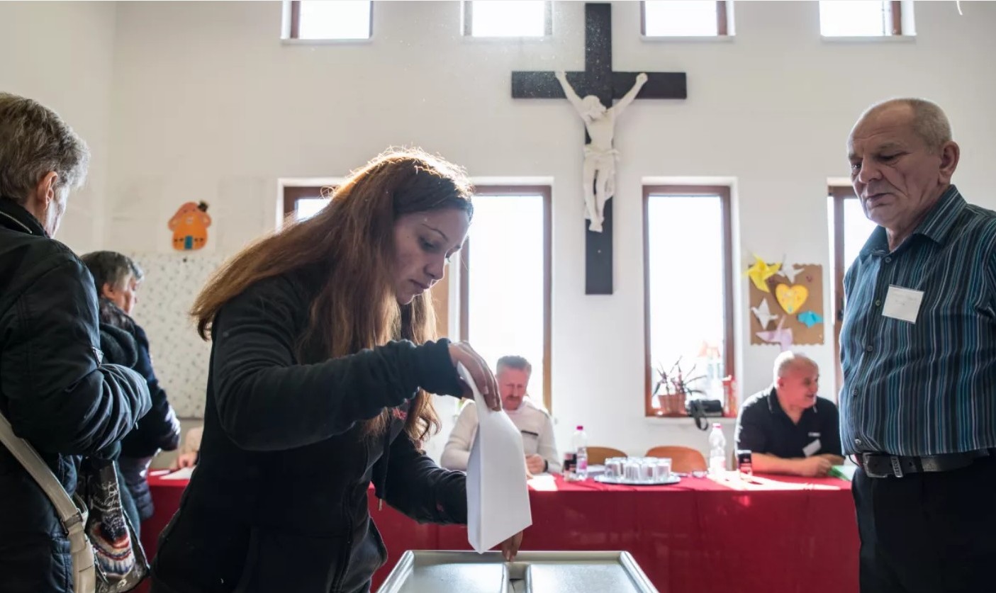 Înțeleg! Iată propunerea: Maghiari, tot mai speriați de fraude electorale: Peste jumătate au o teamă