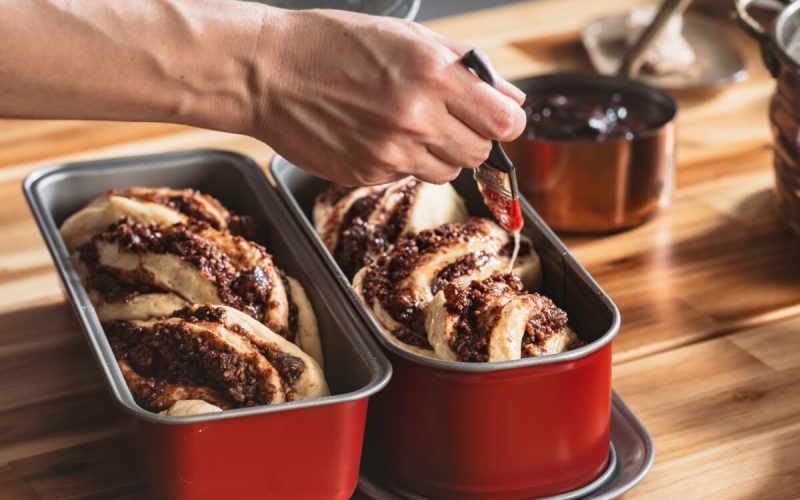 Cozonac ca la bunica: Rețeta cu aluat opărit, pufos și care nu se usucă