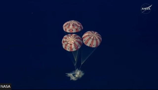 Orion a reușit: Capsula Artemis II, amerizare istorică în Pacific după drumul spre Lună!