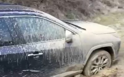 Jandarmii, eroii GPS-ului: Cum au salvat OAMENII din noroi, după o cursă nebună