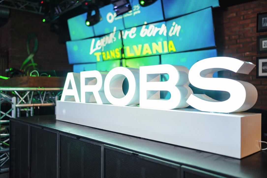 Arobs, listată la Bursă, finalizează fuziunea entităților