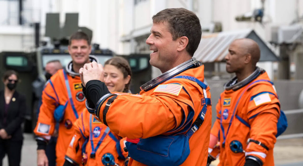 Bacon la miezul nopții stelare: Dieta astronauților, o revoluție culinară