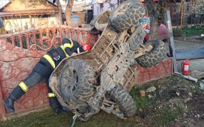 Accident grav de Paște: ATV răsturnat, aterizare spectaculoasă pe gard