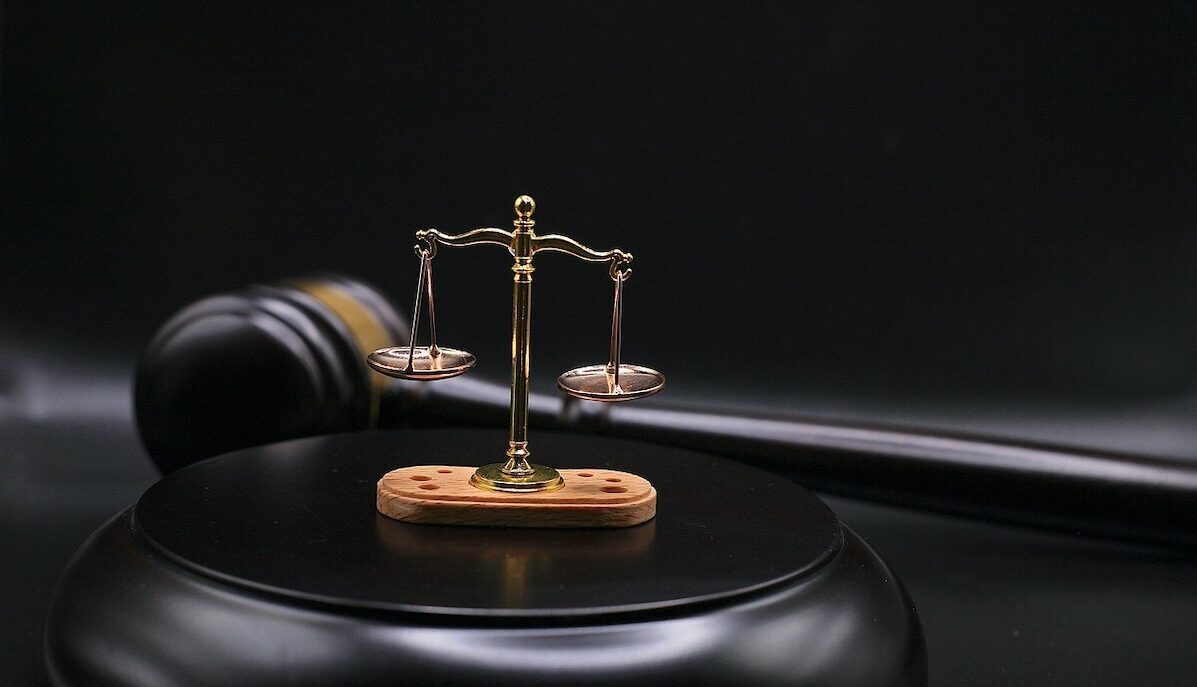 Ministerul Justiției modifică onorariile avocaților: Ce schimbări aduce?