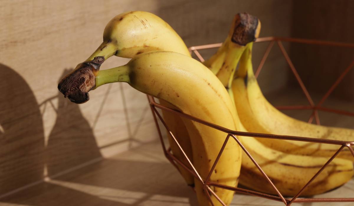 Descoperire: Trucul simplu care prelungește viața bananelor și te scapă de risipă