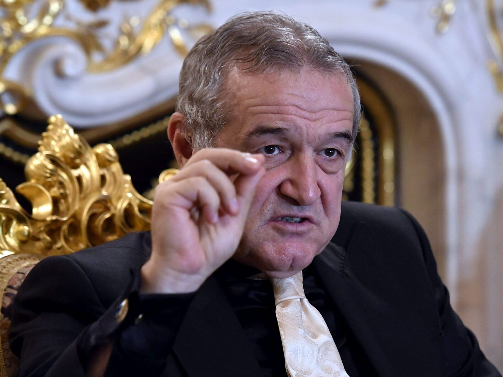 Becali, sfaturi pentru Lucescu jr: „Mircea are nevoie de ajutor!”