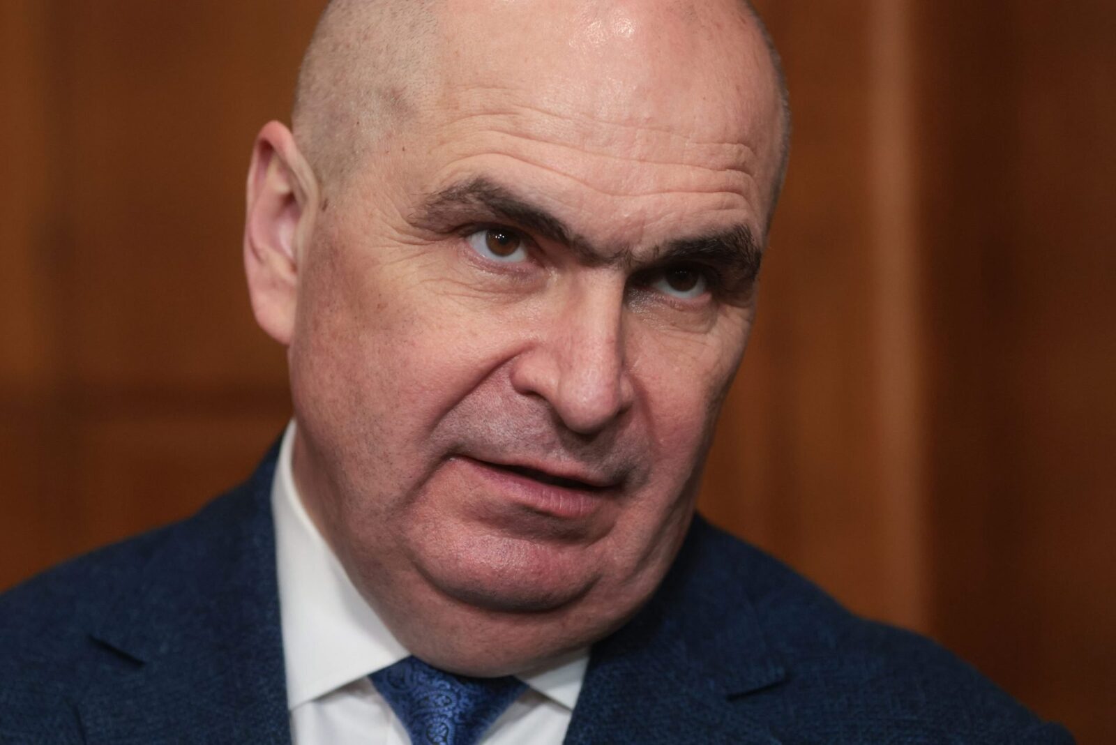 Bolojan, șef peste România: Cât încasează lunar și cum stă față de liderii europeni