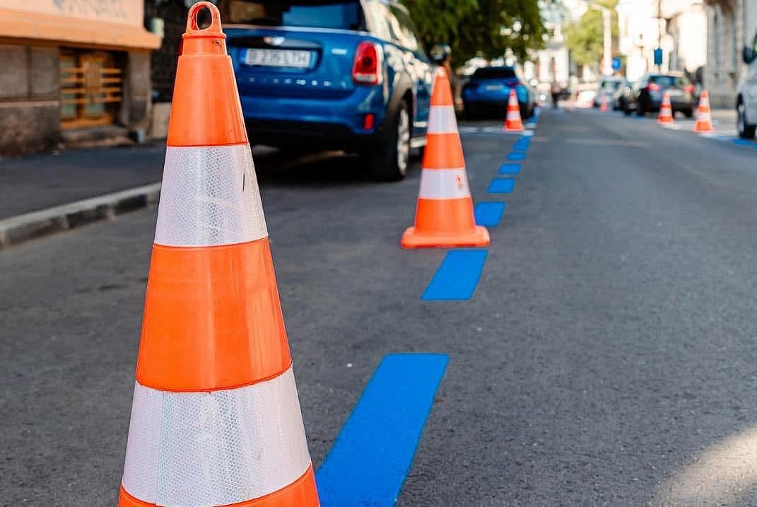 București: Parcarea gratuită pentru hibrizi, oprită