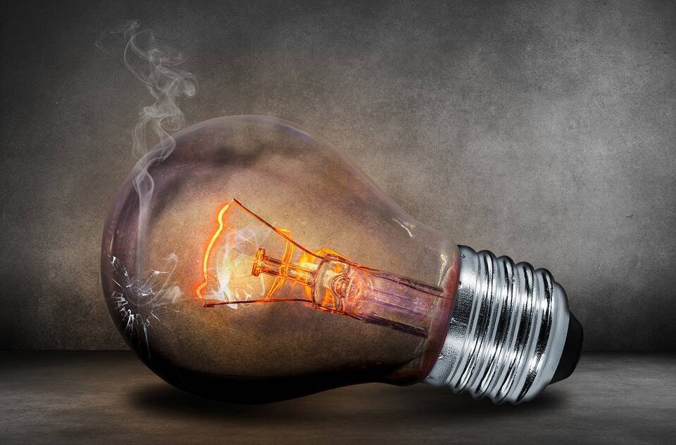 Energie Vestică ieftină: Prețuri NEGATIVE la București sâmbătă, 7 ore pe spot!