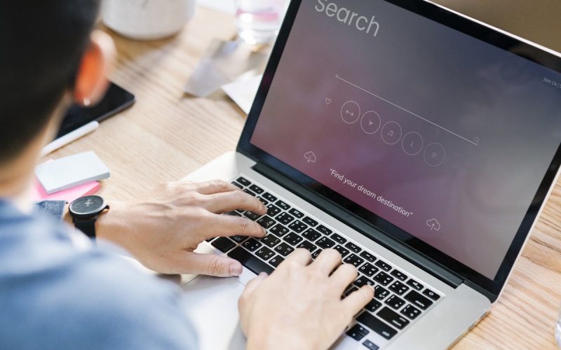 Cosmeticele bărbaților sfidează vârsta: Vedete și Google, cucerite de frumusețe