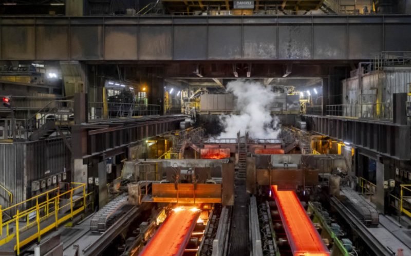 Consiliul Concurenței a dat undă verde pentru preluarea activelor ArcelorMittal Hunedoara SA de către UMB Steel SRL, parte a grupului UMB, controlat de familia Umbrărescu, cunoscută pentru construcția de autostrăzi