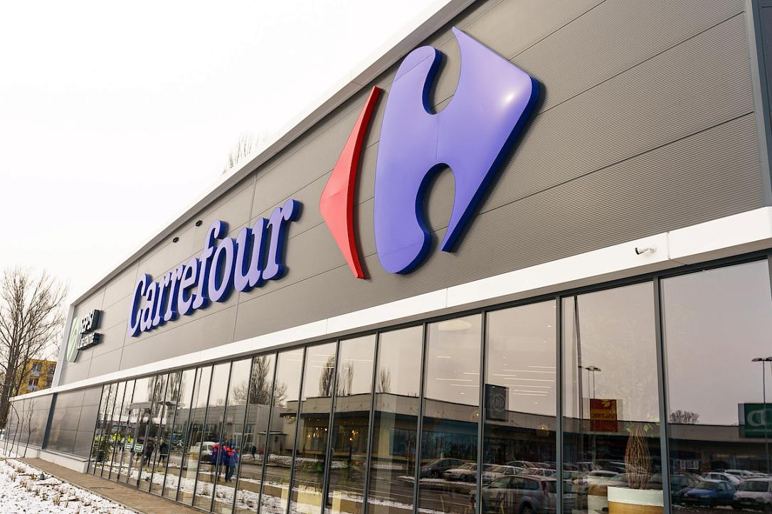 Carrefour aduce în România plata per sarcină, o revoluție în retail