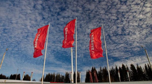 LUKOIL România: Ce se întâmplă cu cele 300 de benzinării, după retragerea din Rusia