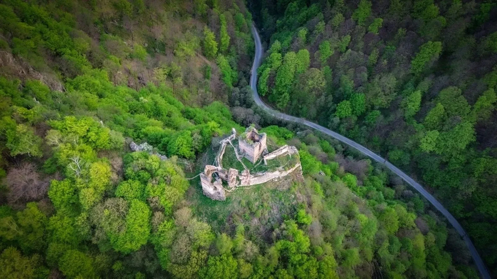 VIDEO Jules Verne în România: Traseul medieval spectaculos care reînvie legenda