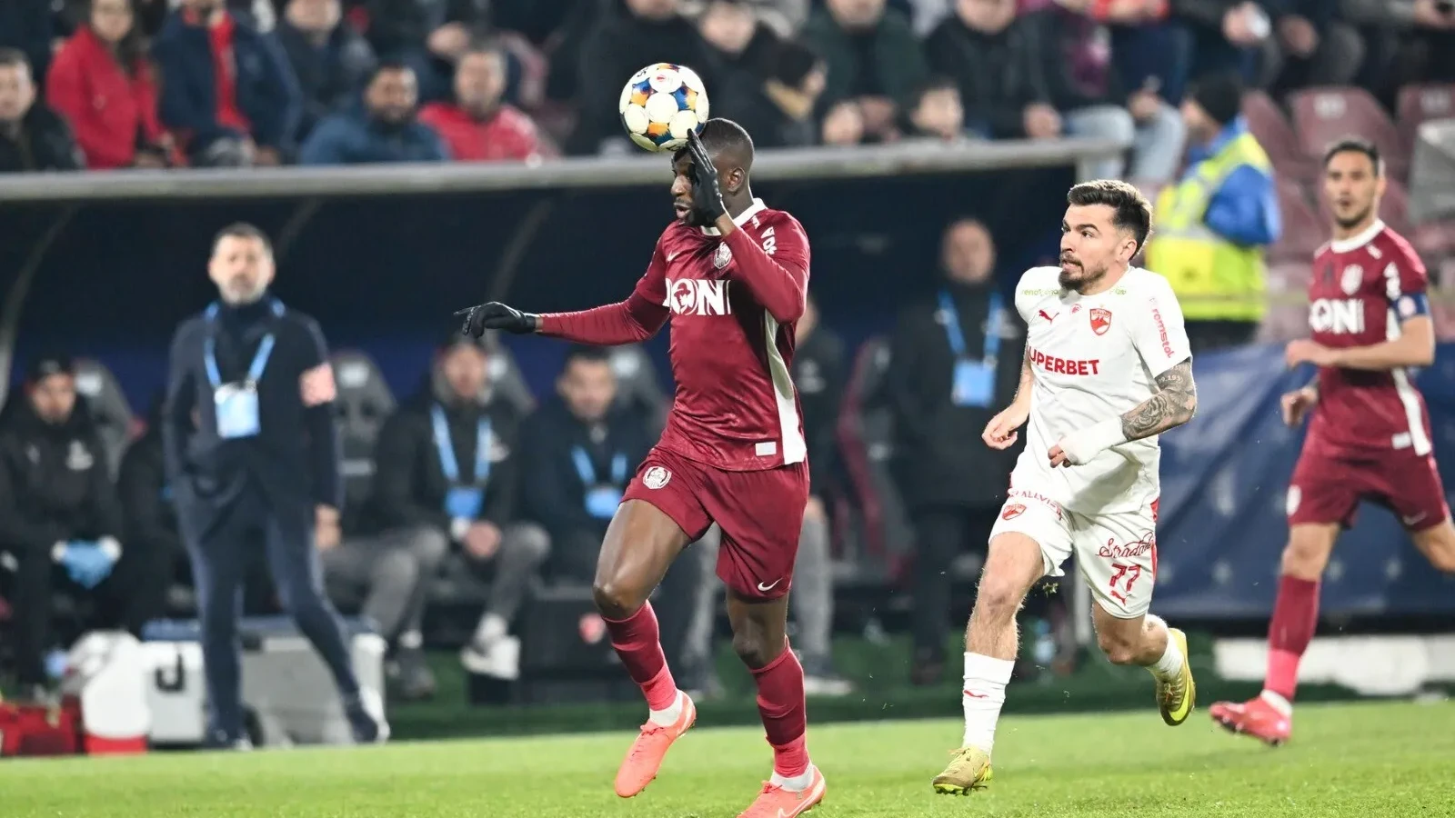 Dinamo și CFR Cluj, remiză spectaculoasă în etapa a patra din play-off