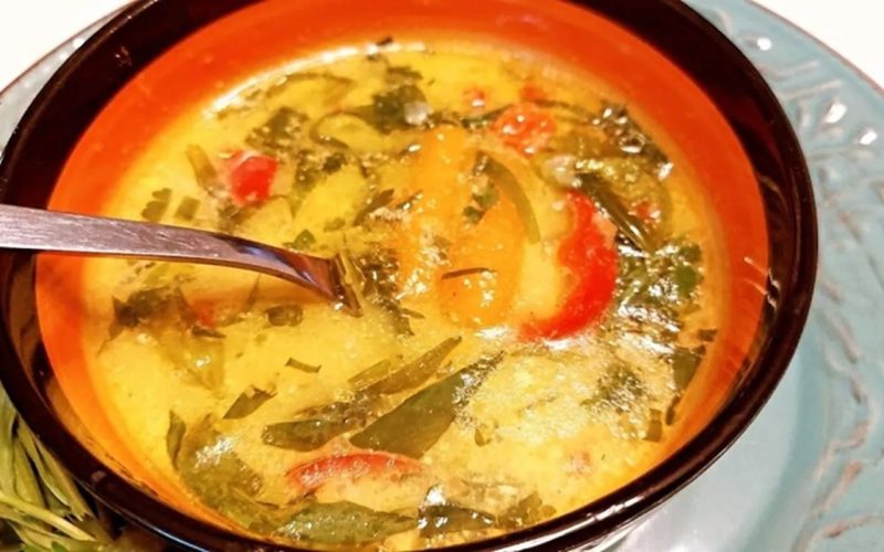 Cum fierbe secretele ciorbei de miel la stână: Tradiție gustoasă din România