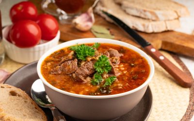 Ciorbă de miel ca la mama acasă: Rețeta tradițională, secretul gustului desăvârșit