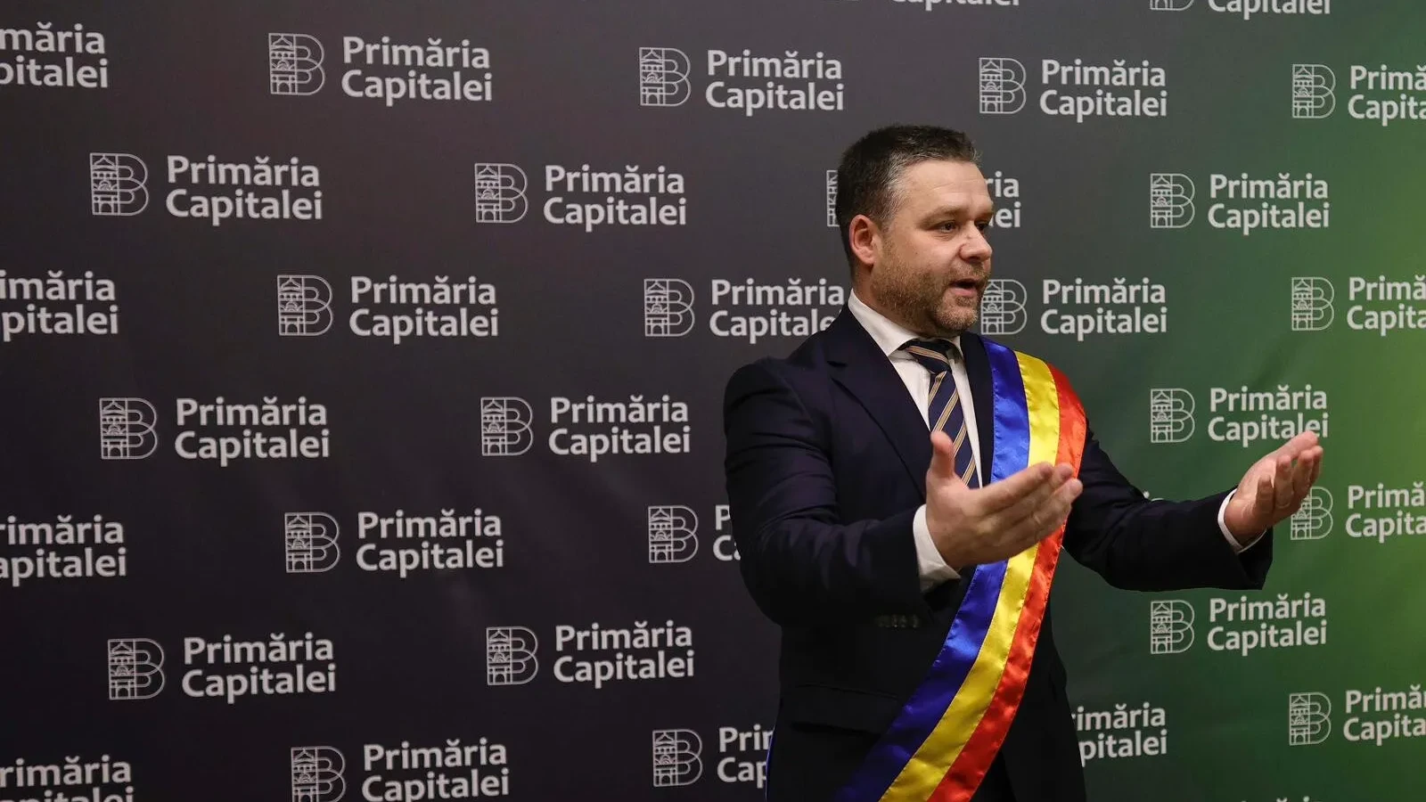 Ciprian ciucu lovește în ambuteiaje: Calea Victoriei, mai lentă, dar mai valoroasă