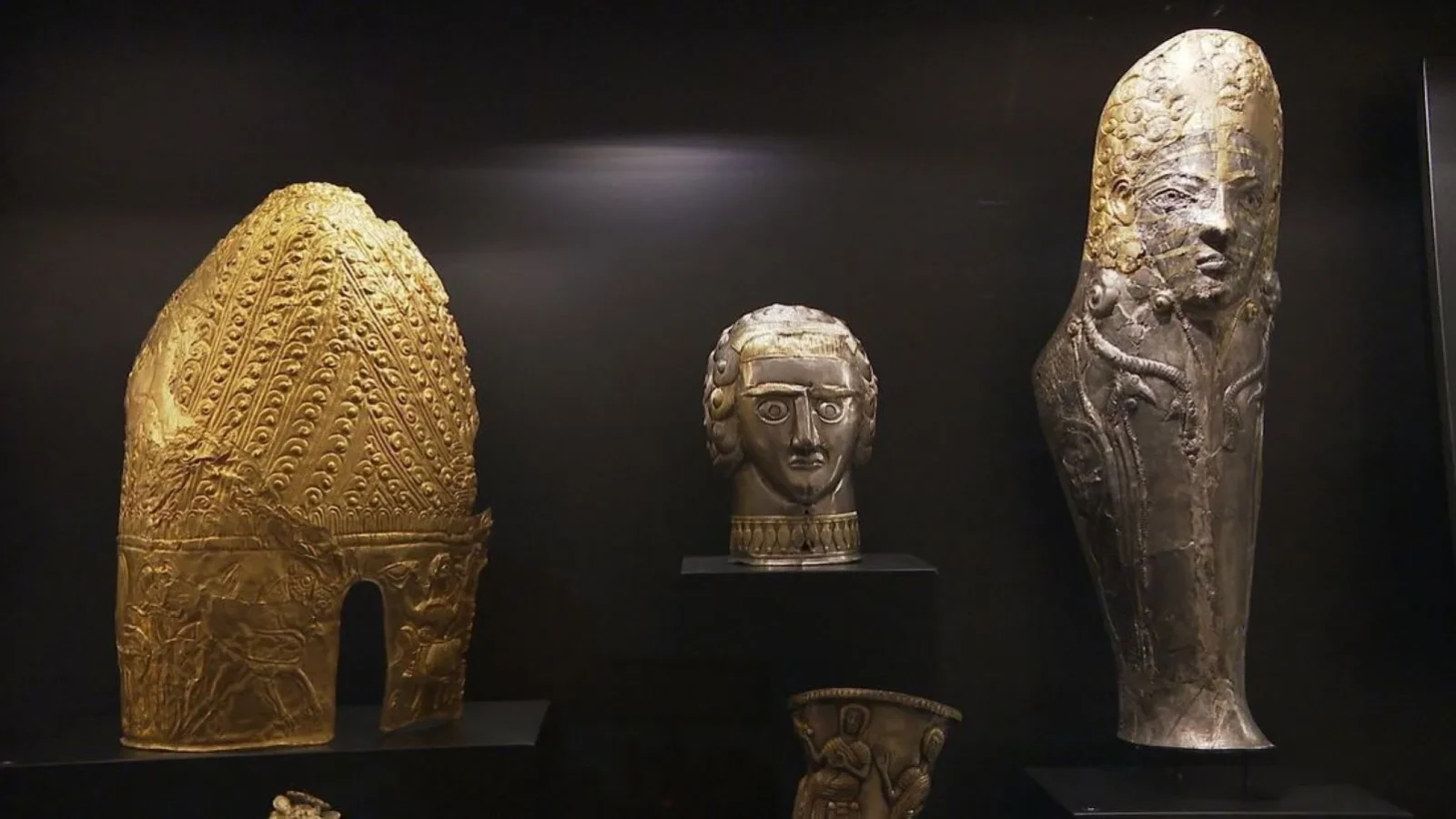 Coiful de la Coțofenești și brățările dacice, la MNIR, din 22 aprilie