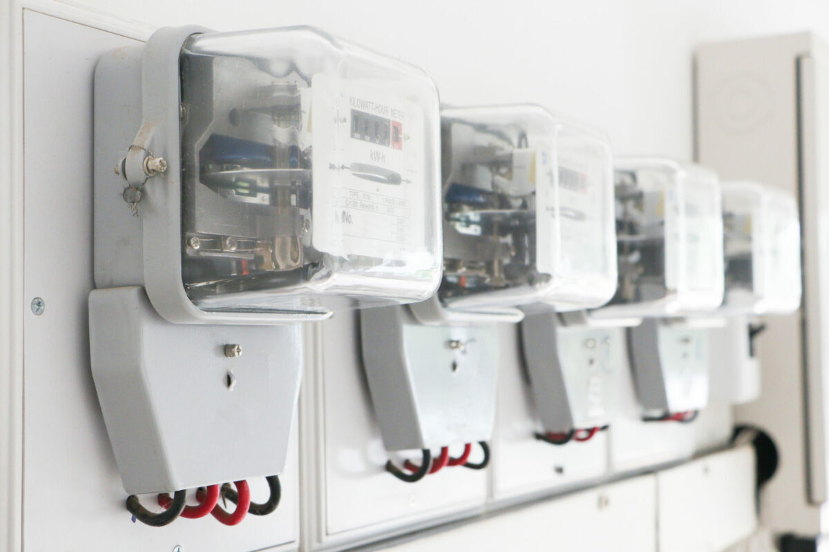 Preț uriș la ENERGIE! PPC oferă sub 1 leu/kWh: Cine are noroc?