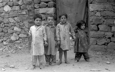 Copii infectați cu HIV în PAKISTAN: Scandalul practicilor medicale