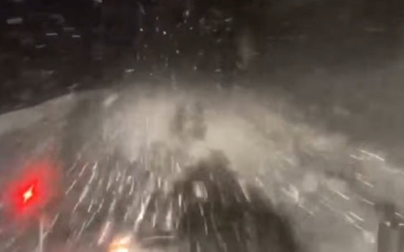 Zona Montană Vâlcea, Sub Zăpadă: Echipaje de Deszăpezire Intervin Ninsorile abundente au creat dificultăți majore în zona montană a județului Vâlcea, impunând intervenția imediată a utilajelor pentru deszăpezire