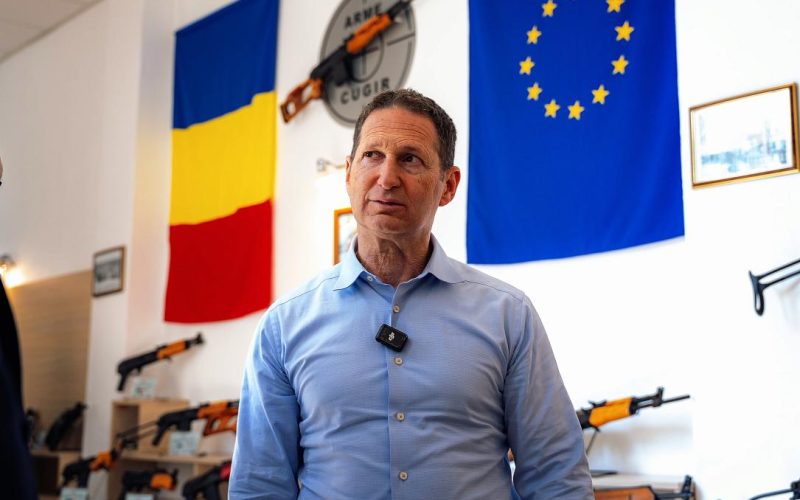 Șeful Sig Sauer, în România: Negocieri cu firmele locale