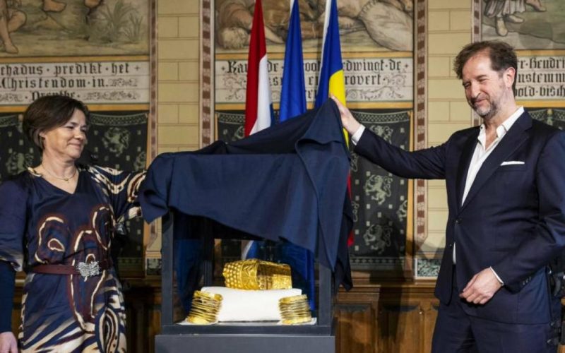 Câți bani i-au dat mascații hoțului coifului de la Coțofenești