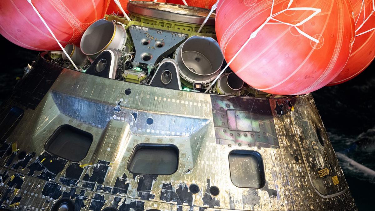 Orion a sfidat focul! Cum arată capsula NASA după ce a trecut prin atmosferă