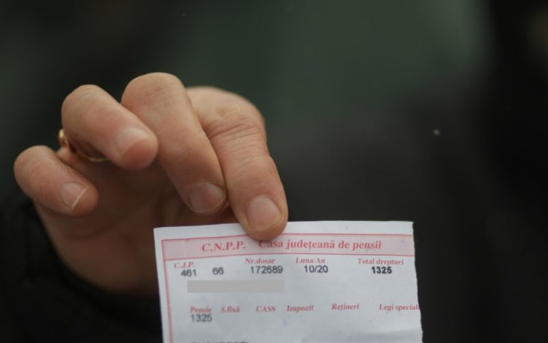 Cine ia pensia minimă în 2026? Suma oferită de stat: Detalii esențiale