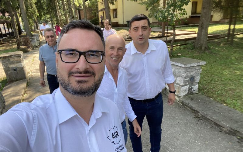 Bătaie și scandal în AUR: „Băi, tu mă faci pe mine borfaș?”