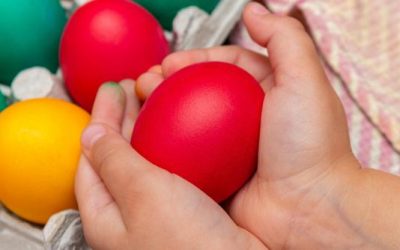 De ce ciocnim ouă roșii de Paști? Semnificația fascinantă a acestui obicei