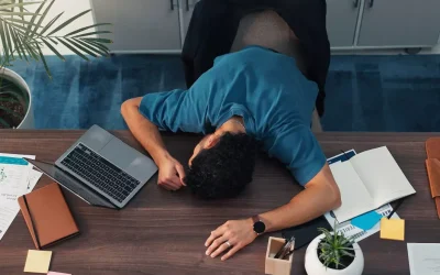 Angajat a dat în judecată firma: 500.000€ despăgubiri pentru zeci de luni fără concediu