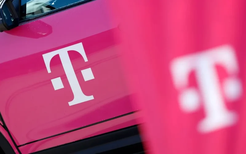 Deutsche Telekom, pe cale să fuzioneze cu T-Mobile: Ce urmează pe piață