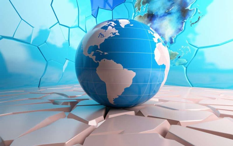 Dezechilibrele globale zguduie economia: Ajustări greu de controlat