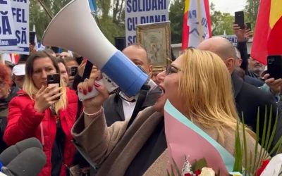 Șoșoacă, în fața votului crucial: PE cere ridicarea imunității, joi în Parlamentul European