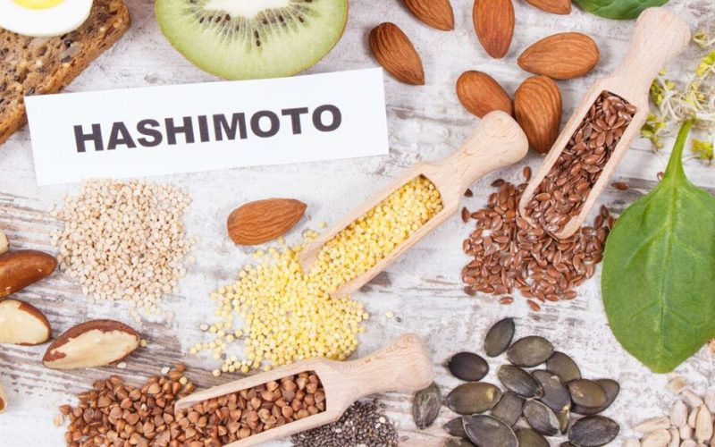 Dieta pentru Hashimoto: Mănâncă inteligent și scapă de inflamație