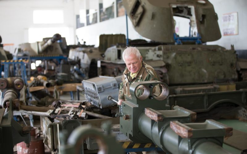 E ACEASTA noua INDUSTRIE? Europa de Est, centrul Apărării europene