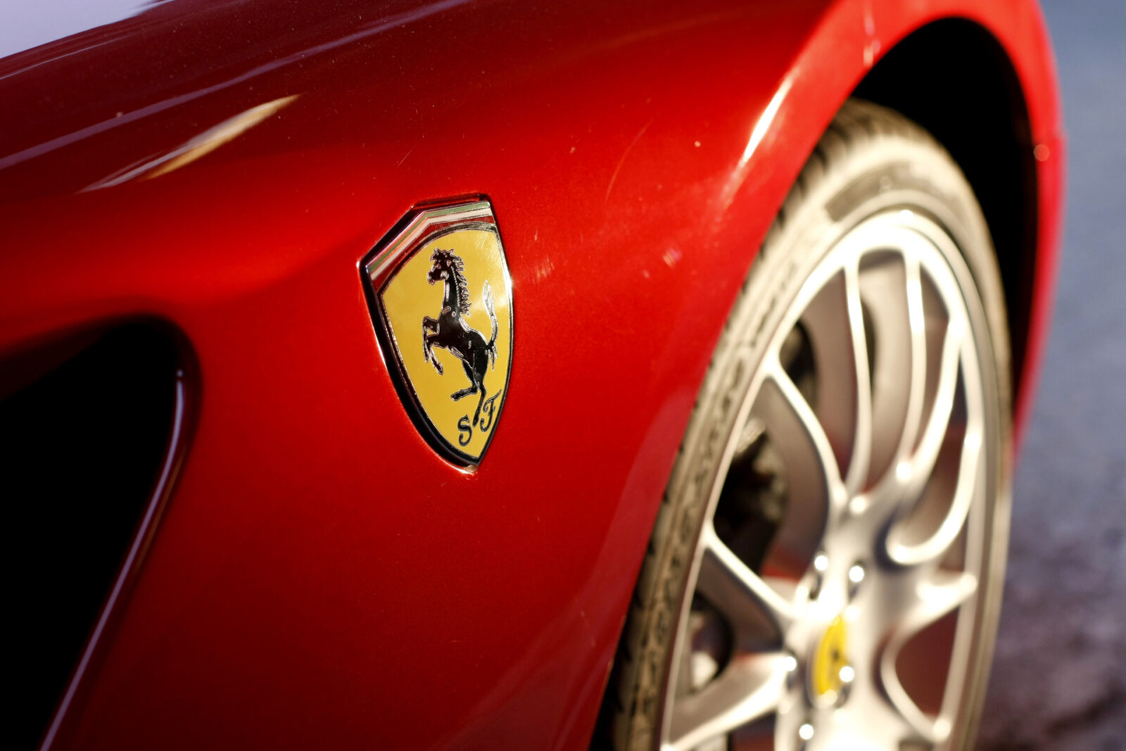 Ferrari electric, un bolid de 550.000 euro: Ce ne rezervă viitorul auto