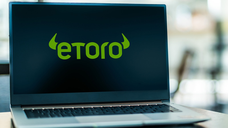 Investitorii individuali, atrași de sectoarele petrolier, minier și software, remodelează portofoliile București – Pe fondul turbulențelor geopolitice și al progreselor rapide în domeniul inteligenței artificiale, investitorii individuali au direcționat capitalul către acțiuni din sectoarele petrolier, minier și de software în primul trimestru al anului 2026