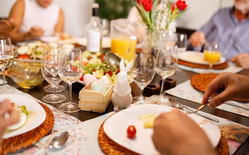 Ouăle de Paște: AVERTISMENTUL medicilor. Simptomele care-ți distrug Sărbătorile