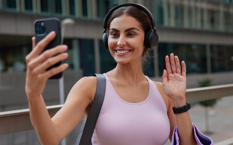 Cât te costă gadgeturile? Factura ascunsă, pe care o ignori, chiar înainte de vacanță