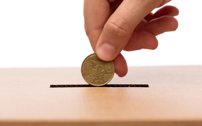 Ce spun experții: Sfaturi pentru tinerii dependenți financiar de părinți?