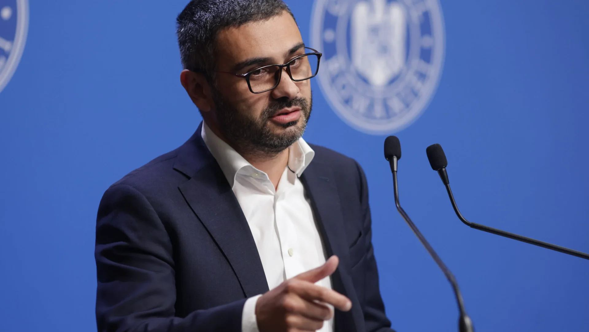 Salariile bugetarilor, recalculate: Florin Manole promite venituri mai mari peste 4.000 lei