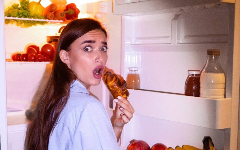 De ce simți foame excesivă după sărbători: Hormonal, efect NEFAST