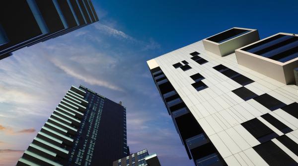 Amancio Ortega, fondatorul Zara, cel mai bogat magnat imobiliar la 90 de ani