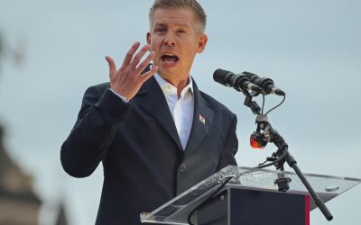 Simion, dansând pe morminte, trădează pe-ai noștri? Magyar dezvăluie complotul lui Orban