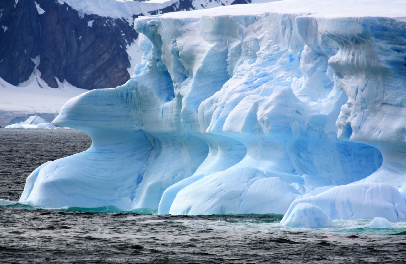 Un dezgheț arctic eliberează carbon înghețat de mii de ani